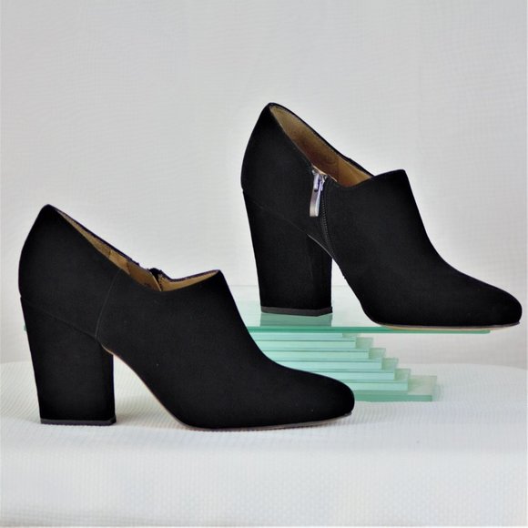 Franco Sarto Bassett 9.5M Black Suede Ankle Bootie - Picture 2 of 16